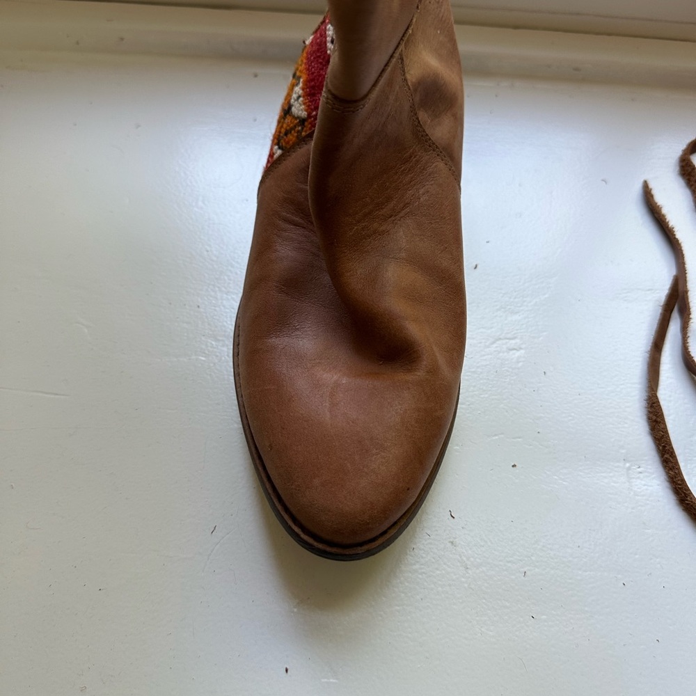 HOWST Bohemian Tan Leather Heeled Boots with Patterned Design - Picture 5 of 8